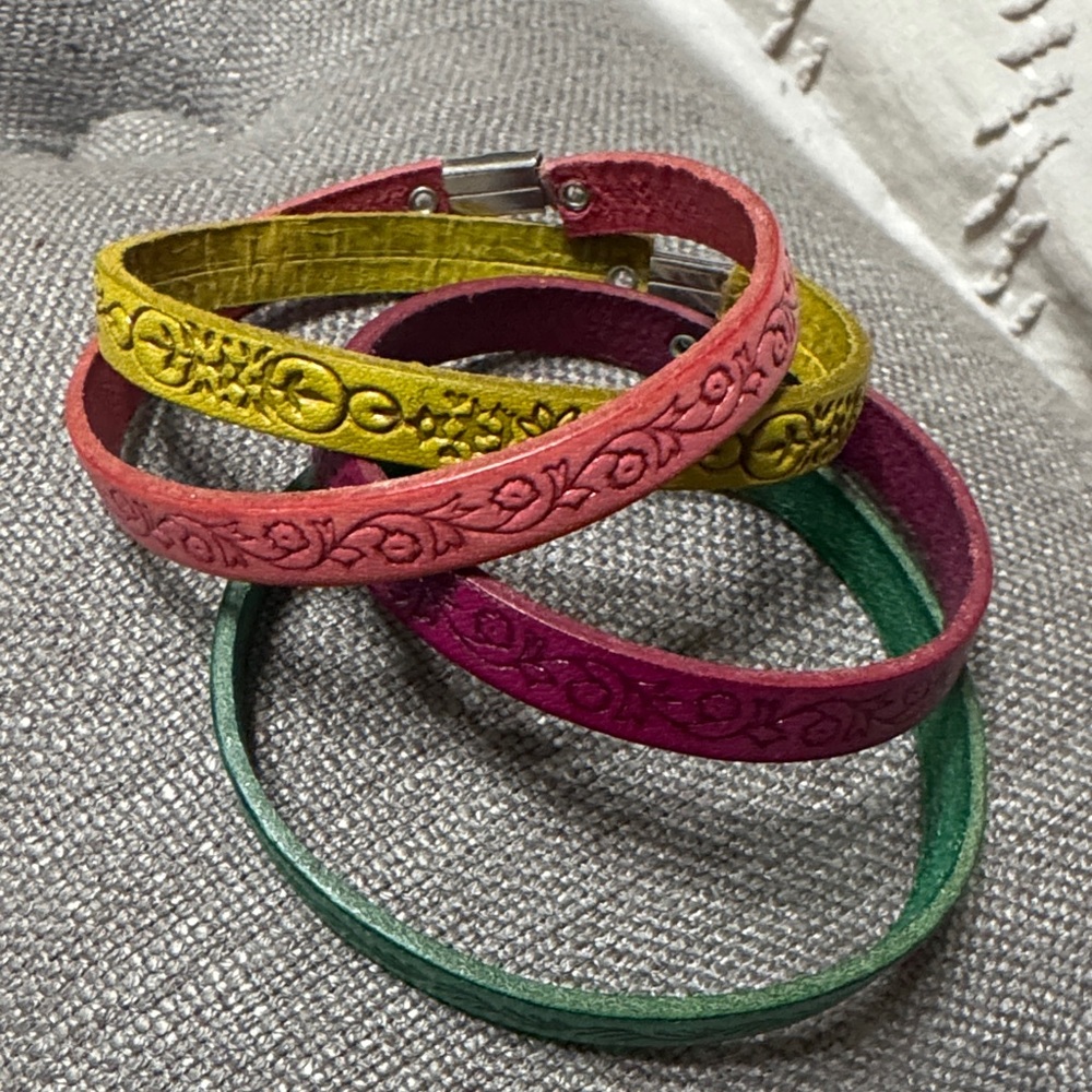 4 leather bracelets